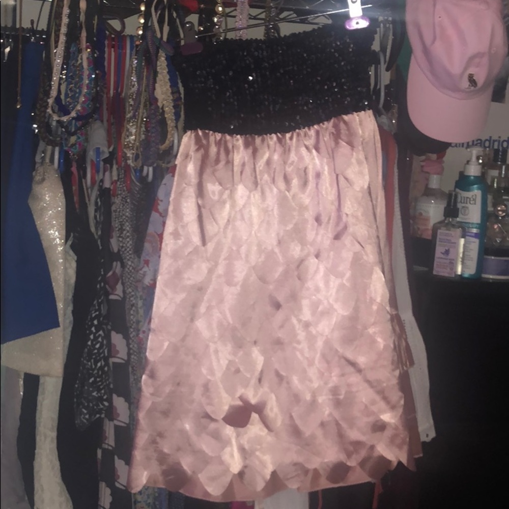 Meteor Shower London Scallop Dress